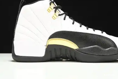12 AIR JORDAN “ROYALTY” CT8013-170 0628